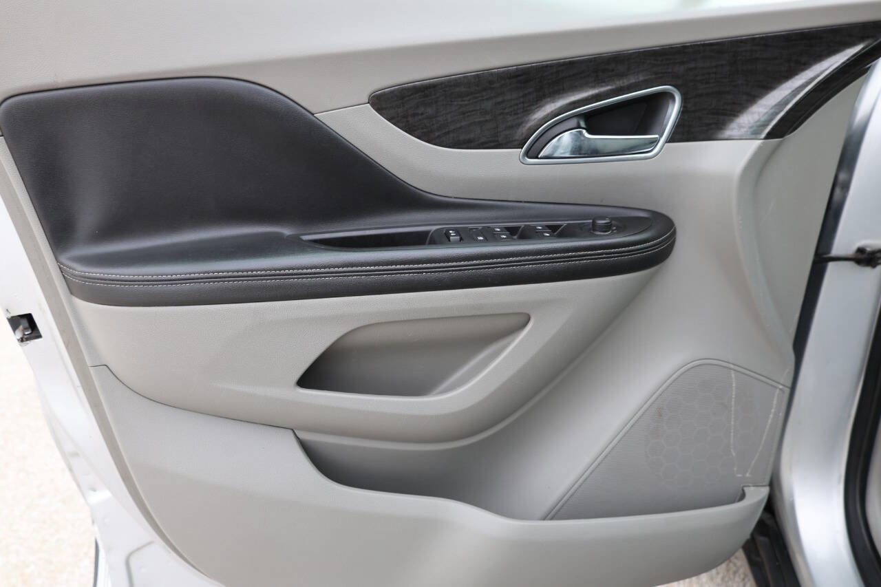 Used 2015 Buick Encore FWD image 12