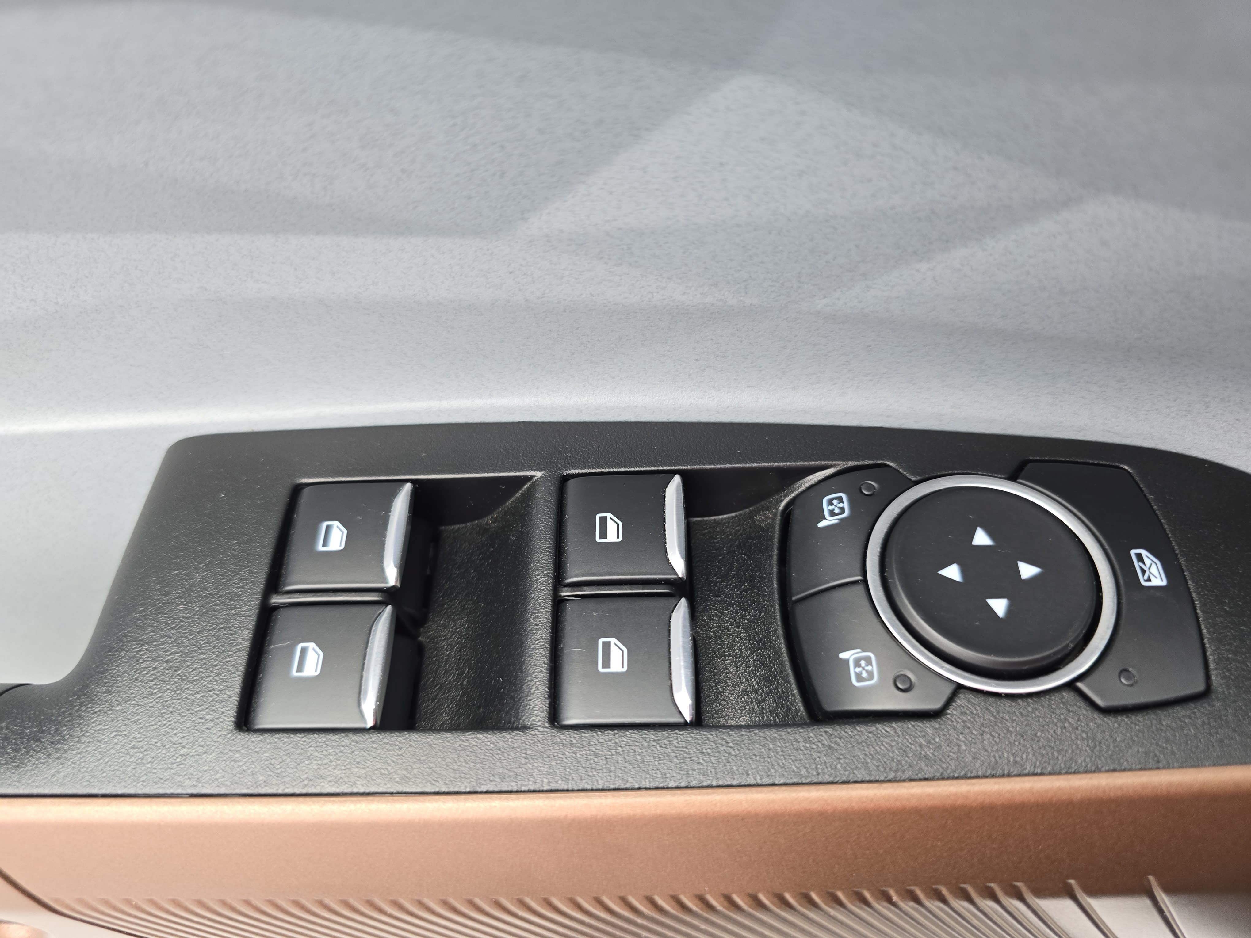 Used 2024 Ford Maverick Lariat FWD image 27