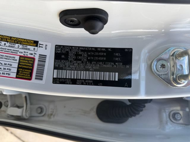 Used 2020 Toyota Highlander LE AWD/4WD image 24
