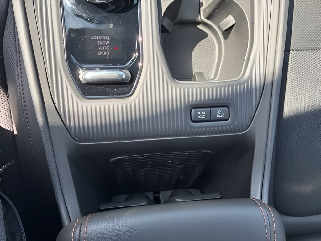 New 2026 Jeep Cherokee Overland w/ Advanced Pro Tech Group AWD/4WD image 22