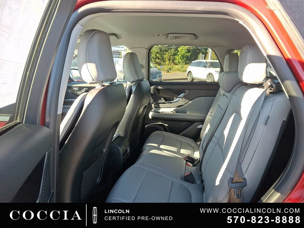 Certified 2022 Lincoln Corsair AWD w/ Equipment Group 101A image 10