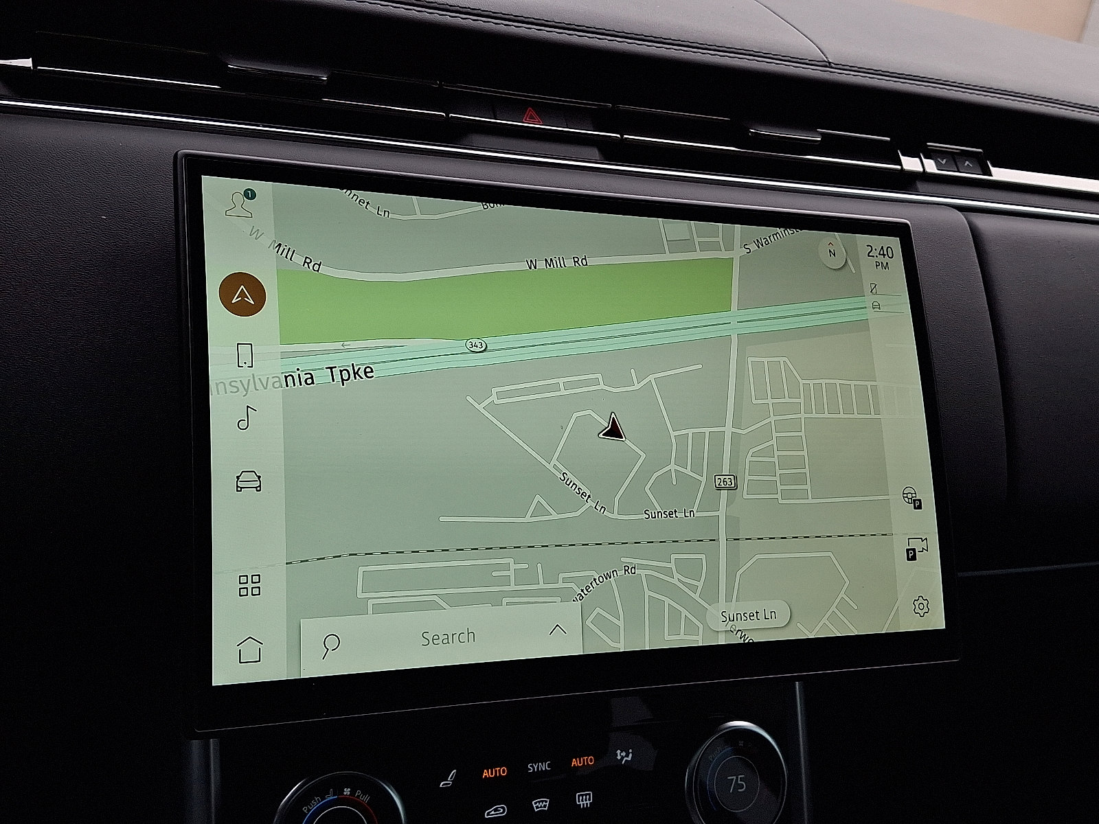 Used 2023 Land Rover Range Rover SE image 17