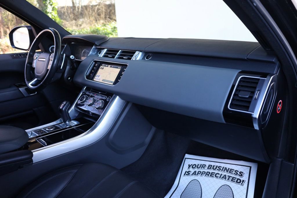 Used 2015 Land Rover Range Rover Sport Supercharged image 25