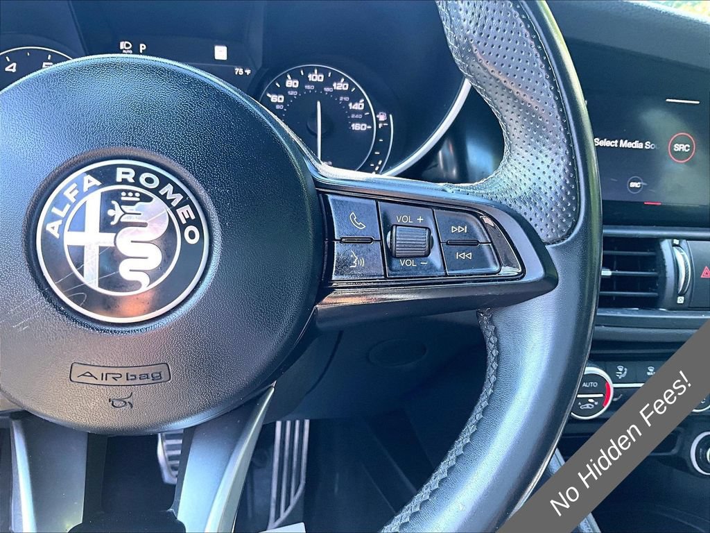 Used 2022 Alfa Romeo Giulia Ti w/ Active Assist Plus Package AWD/4WD image 17