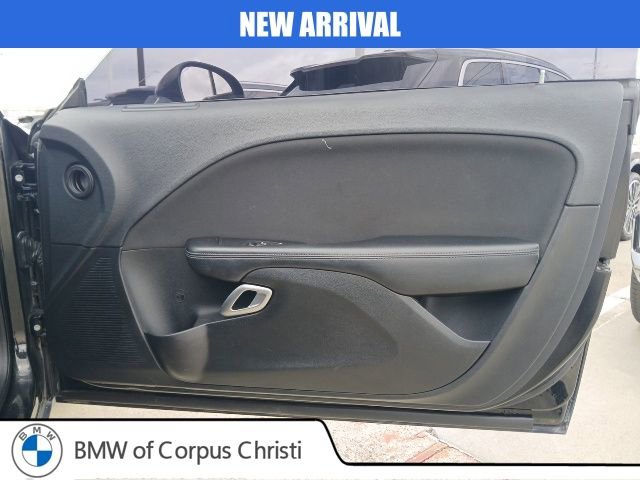 Used 2016 Dodge Challenger SXT RWD image 9