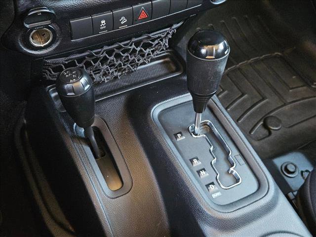 Used 2015 Jeep Wrangler Unlimited Sport w/ Trailer Tow Group image 12