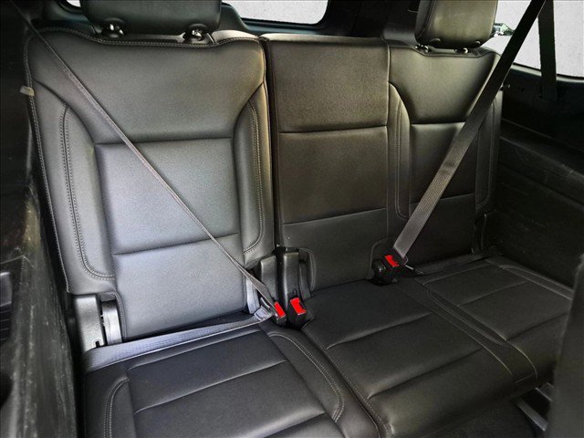 Used 2022 Chevrolet Suburban Z71 AWD/4WD image 19
