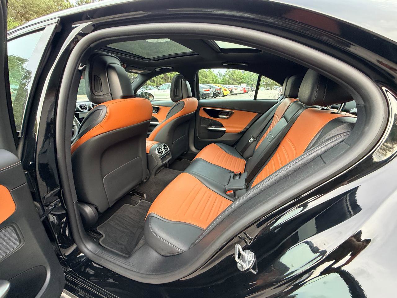 Used 2022 Mercedes-Benz C 300 Sedan image 10