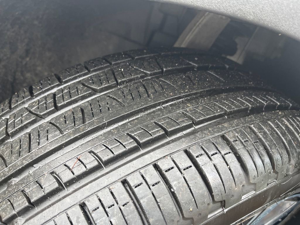 Used 2021 Volvo V60 T5 Cross Country w/ Climate Package image 13