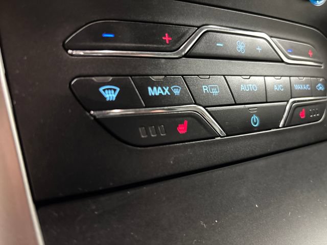 Used 2020 Ford Edge SEL w/ Convenience Package AWD/4WD image 32