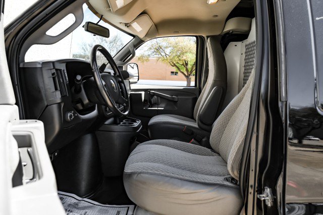 Used 2021 Chevrolet Express 2500 w/ Driver Convenience Package image 3