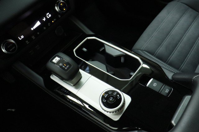New 2026 Mitsubishi Outlander SE FWD image 14