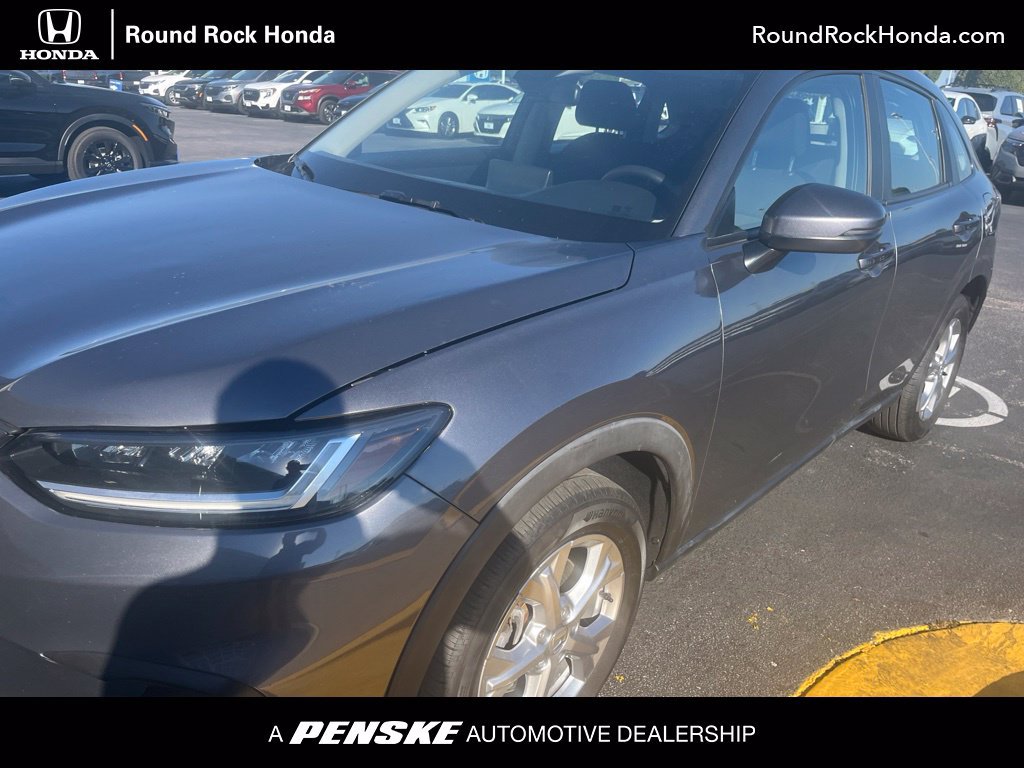 Used 2025 Honda HR-V LX image 1