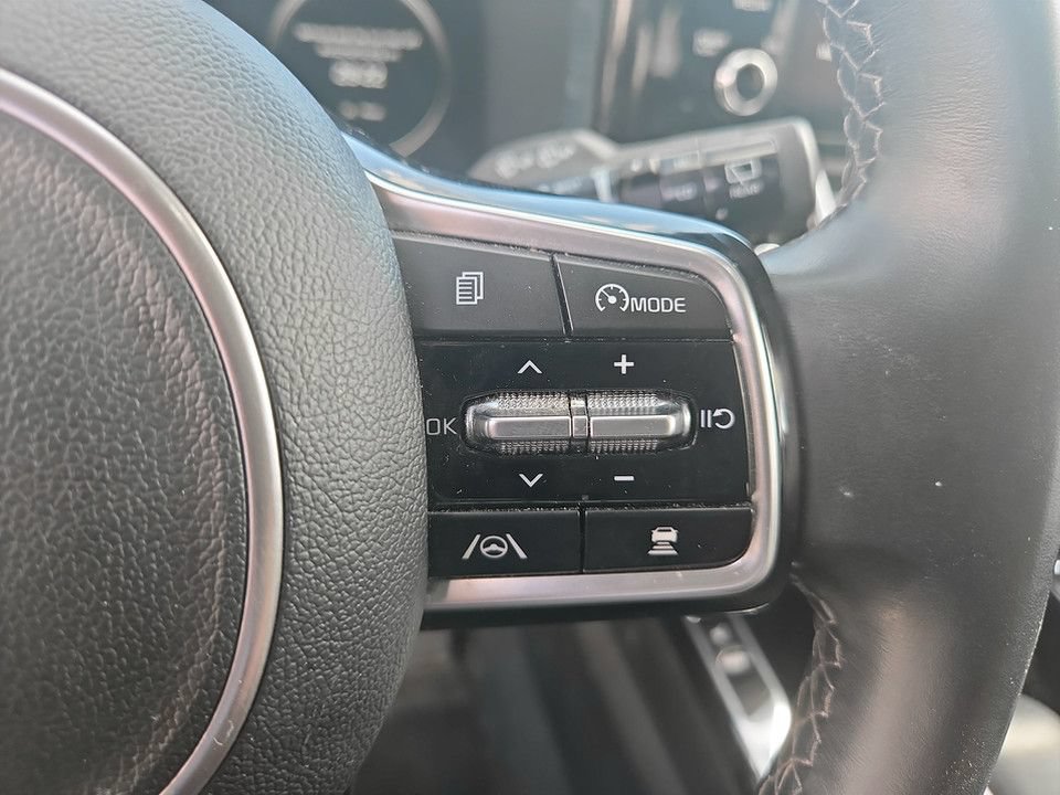 Used 2023 Kia Sorento SX FWD image 16