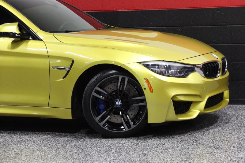 Used 2019 BMW M4 Coupe w/ Executive Package RWD image 3