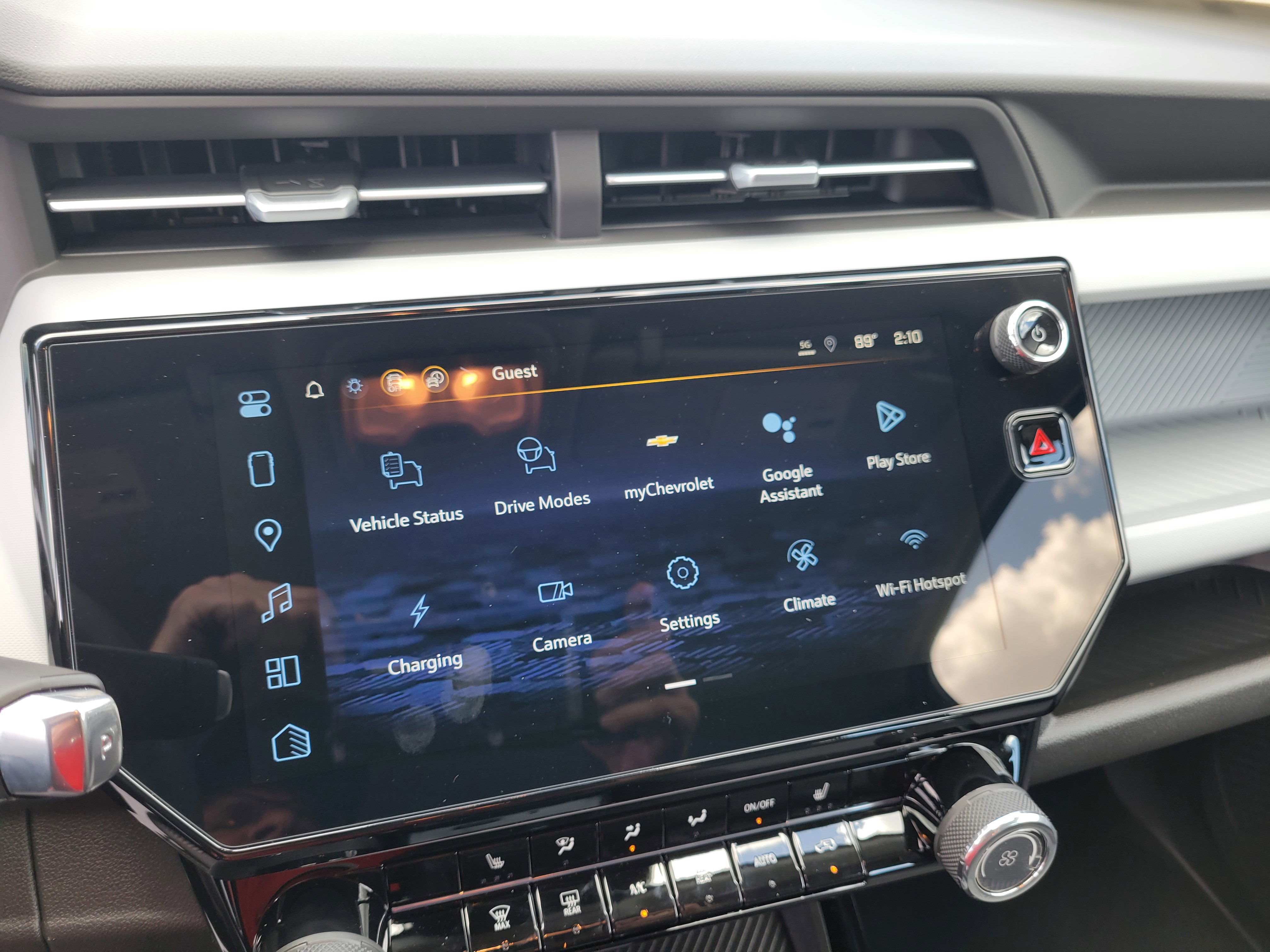 New 2027 Chevrolet Bolt LT image 17