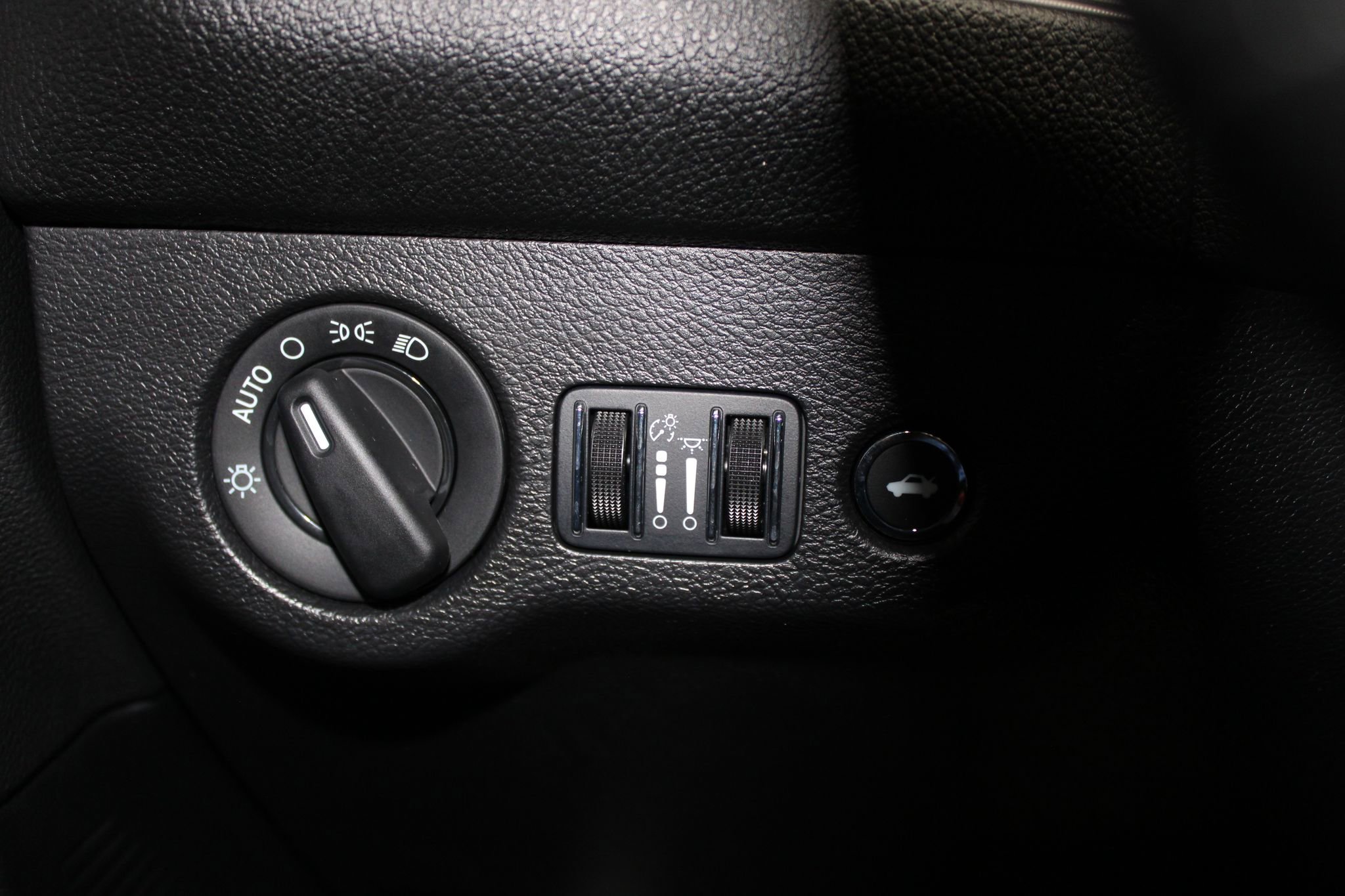 Used 2023 Dodge Challenger R/T w/ Blacktop Package RWD image 34