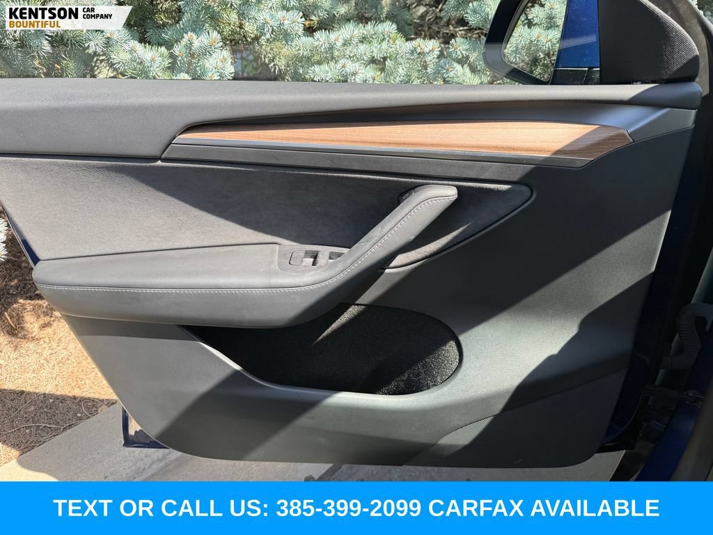 Used 2022 Tesla Model Y Performance AWD/4WD image 15