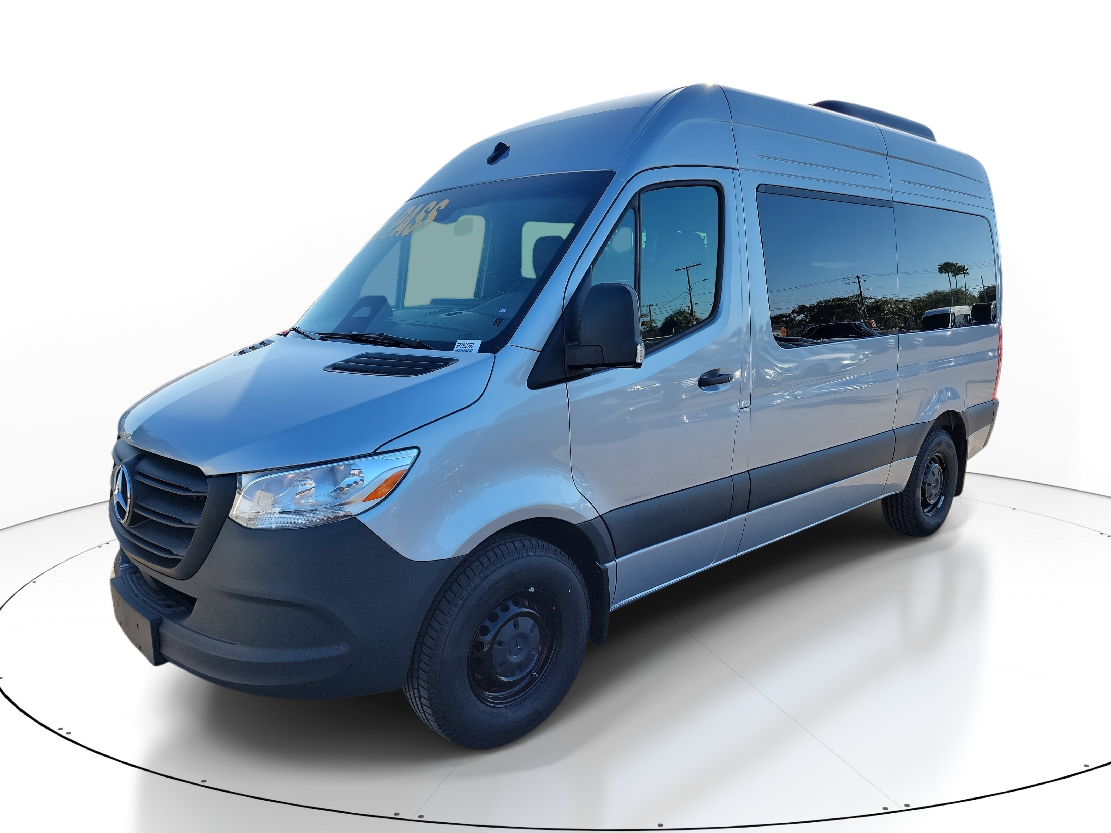 New 2025 Mercedes-Benz Sprinter 2500 image 2