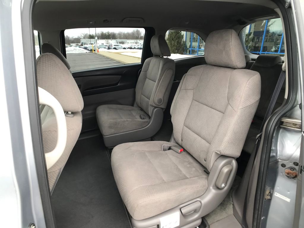 Used 2016 Honda Odyssey LX image 9