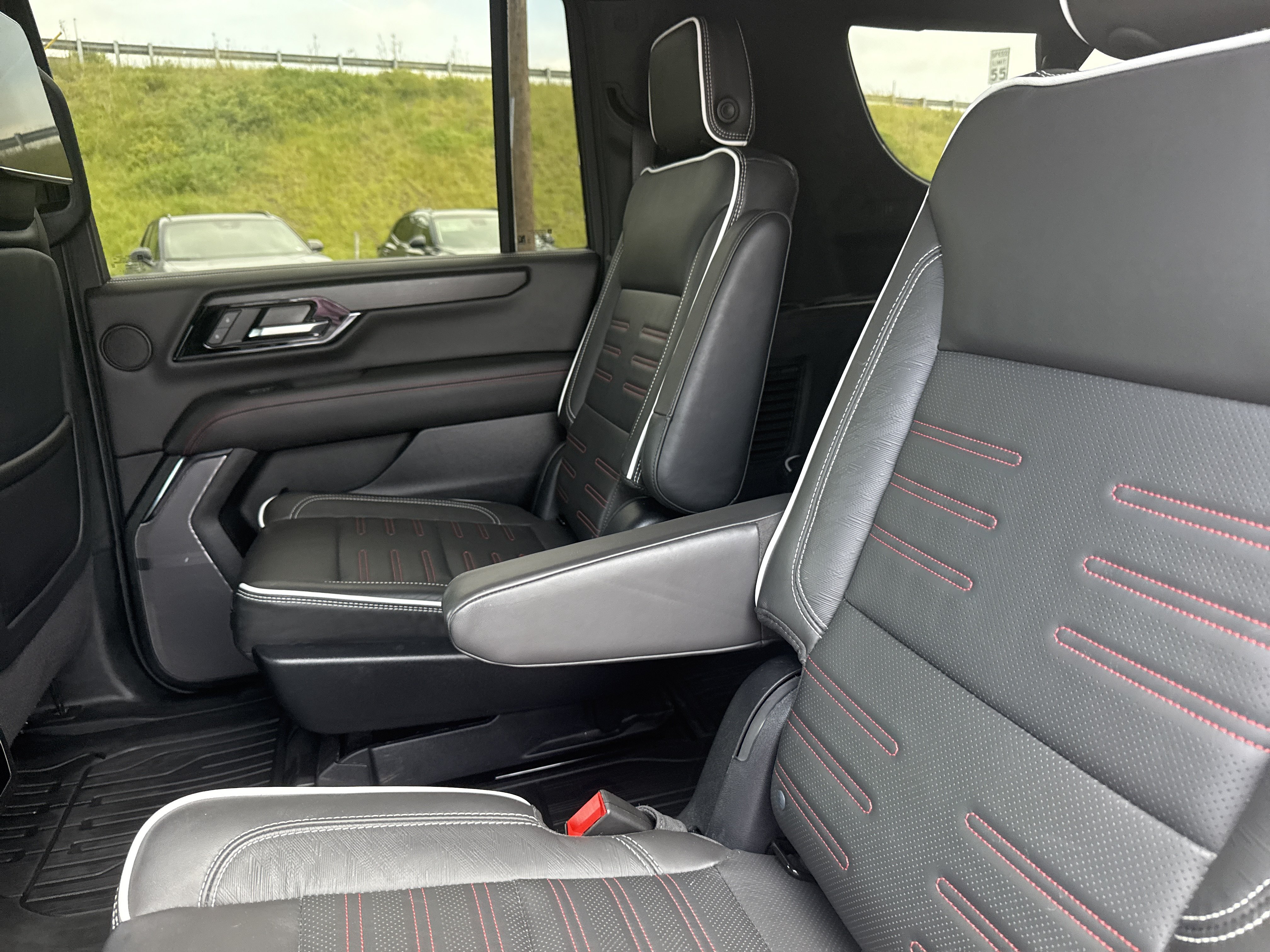 Used 2025 GMC Yukon XL AT4 Ultimate w/ LPO, Floor Liner Package AWD/4WD image 13