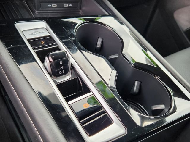 Certified 2025 Volkswagen Atlas SE image 21