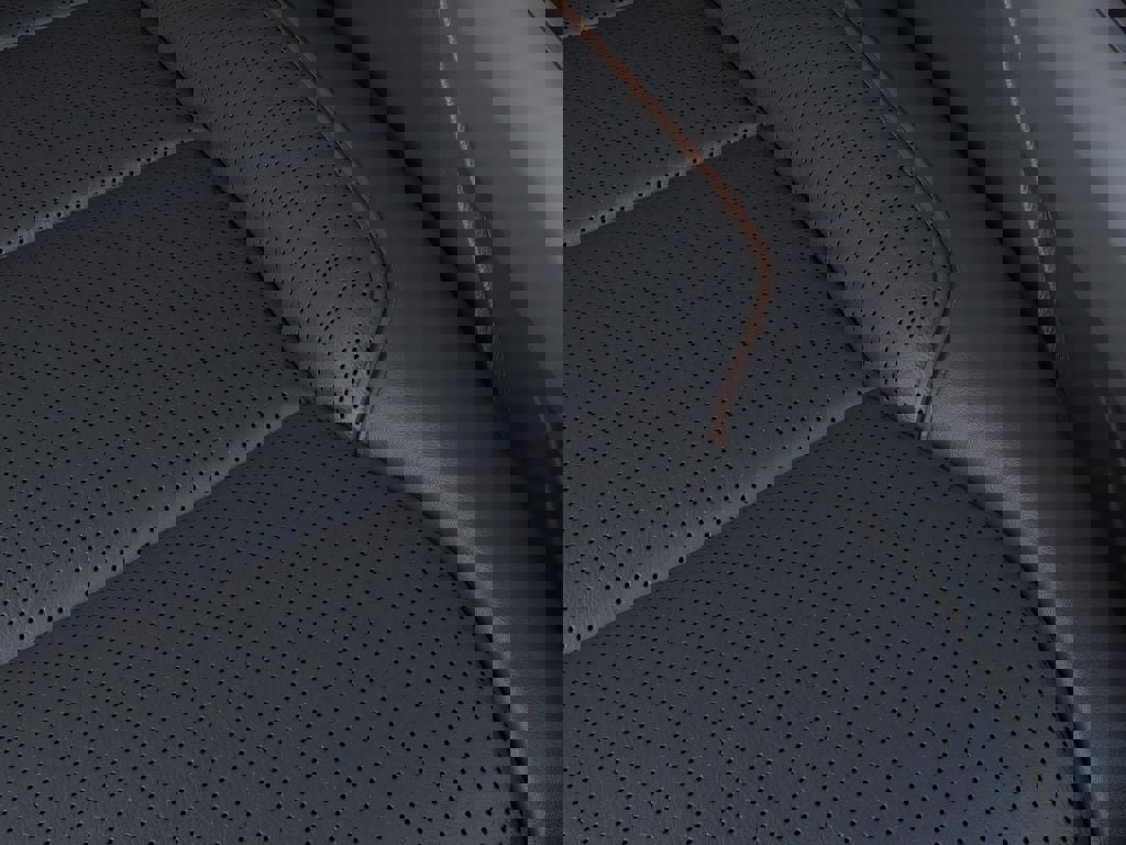 New 2025 Ford F150 Lariat w/ Equipment Group 502A High image 38