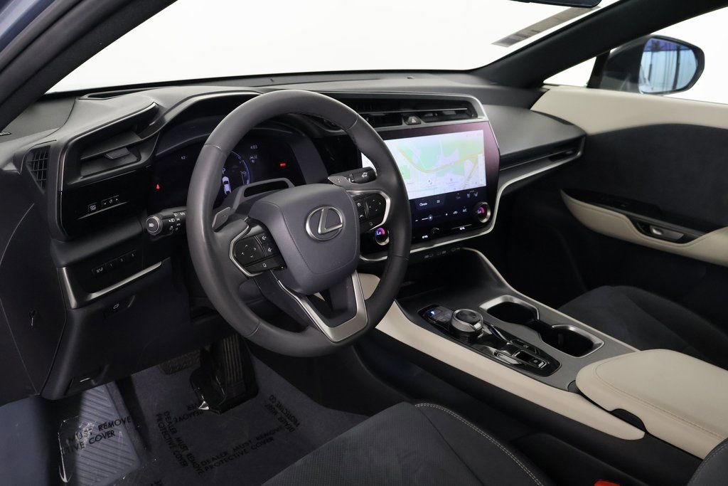 Used 2023 Lexus RZ 450e Premium image 7