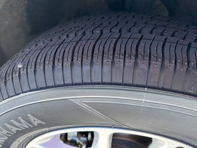 Used 2023 Chrysler Pacifica Touring-L image 25