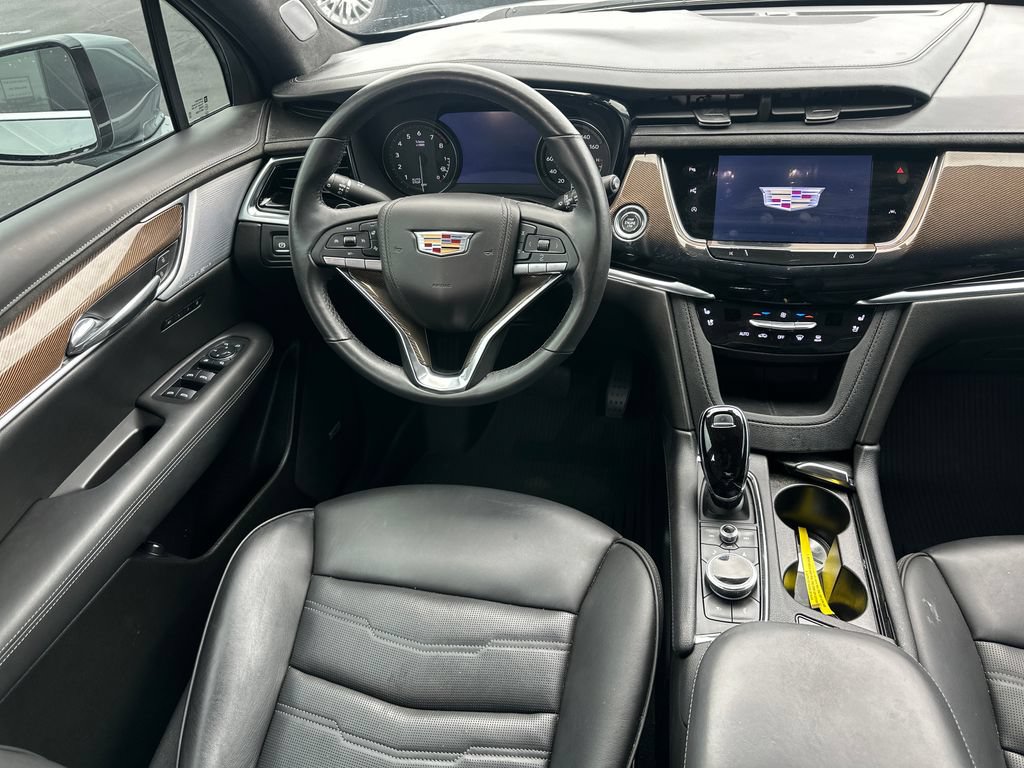 Used 2024 Cadillac XT6 Premium Luxury w/ Platinum Package AWD/4WD image 18