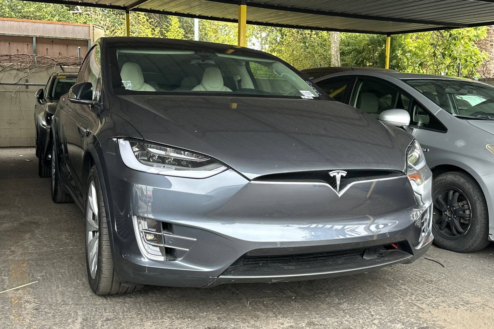 Used 2018 Tesla Model X 100D AWD/4WD image 2