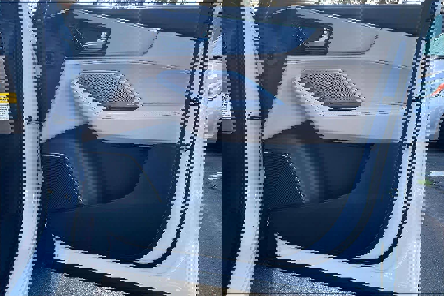 Used 2025 Acura MDX SH-AWD w/ Technology Package image 26