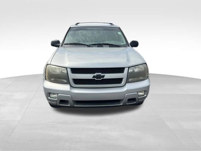 Used 2008 Chevrolet TrailBlazer LT image 2