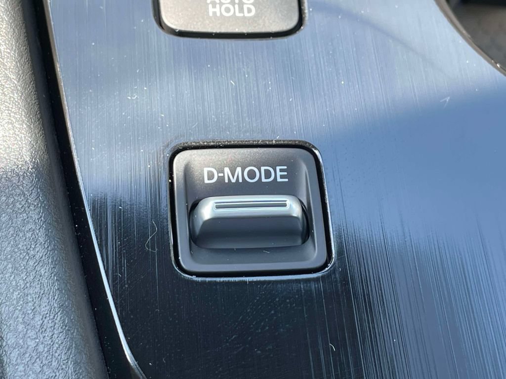 New 2026 Nissan Rogue SV FWD image 30