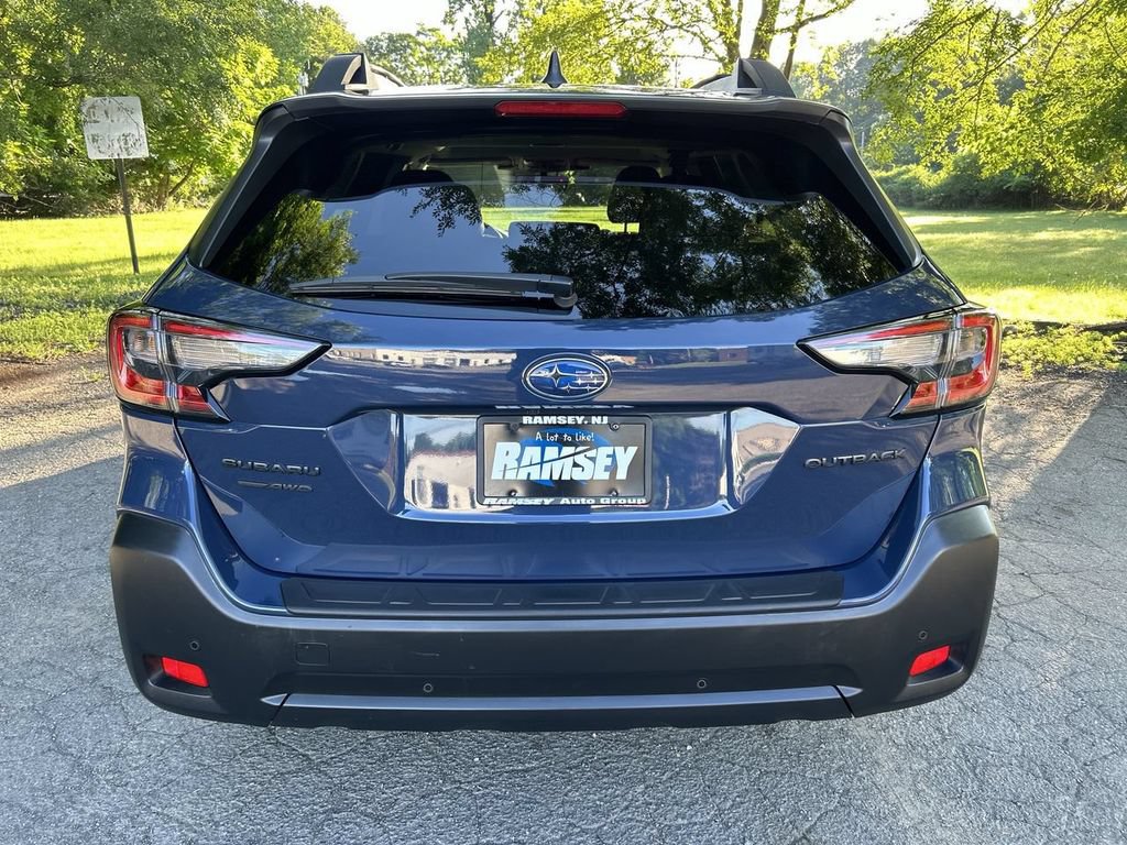 Certified 2024 Subaru Outback Onyx Edition AWD/4WD image 26