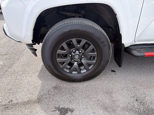 Used 2023 Toyota Tacoma SR5 AWD/4WD image 13