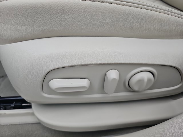 Used 2023 GMC Acadia Denali w/ Denali Ultimate Package image 32