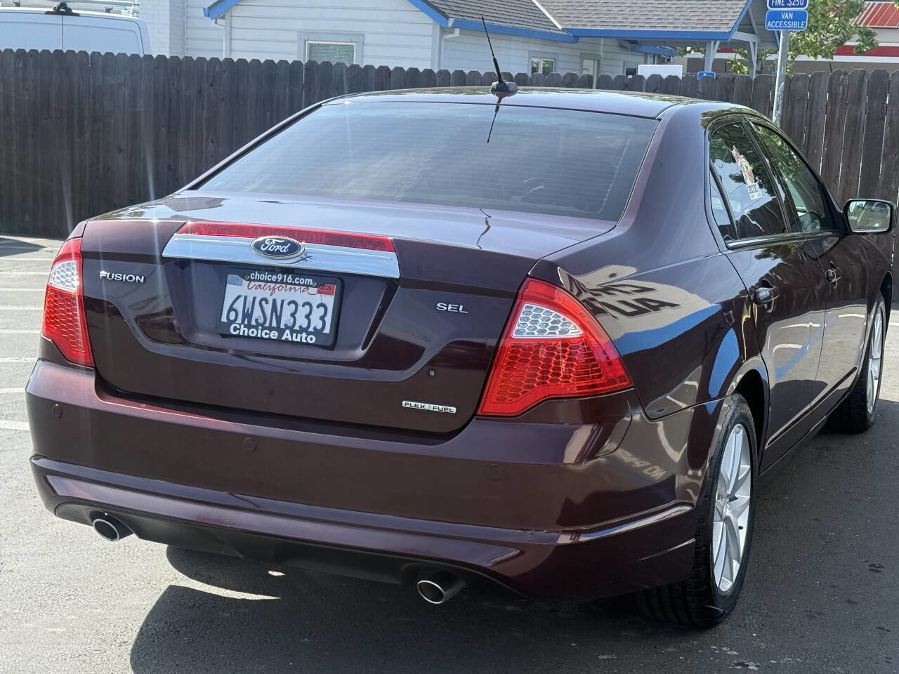 Used 2012 Ford Fusion SEL FWD image 5
