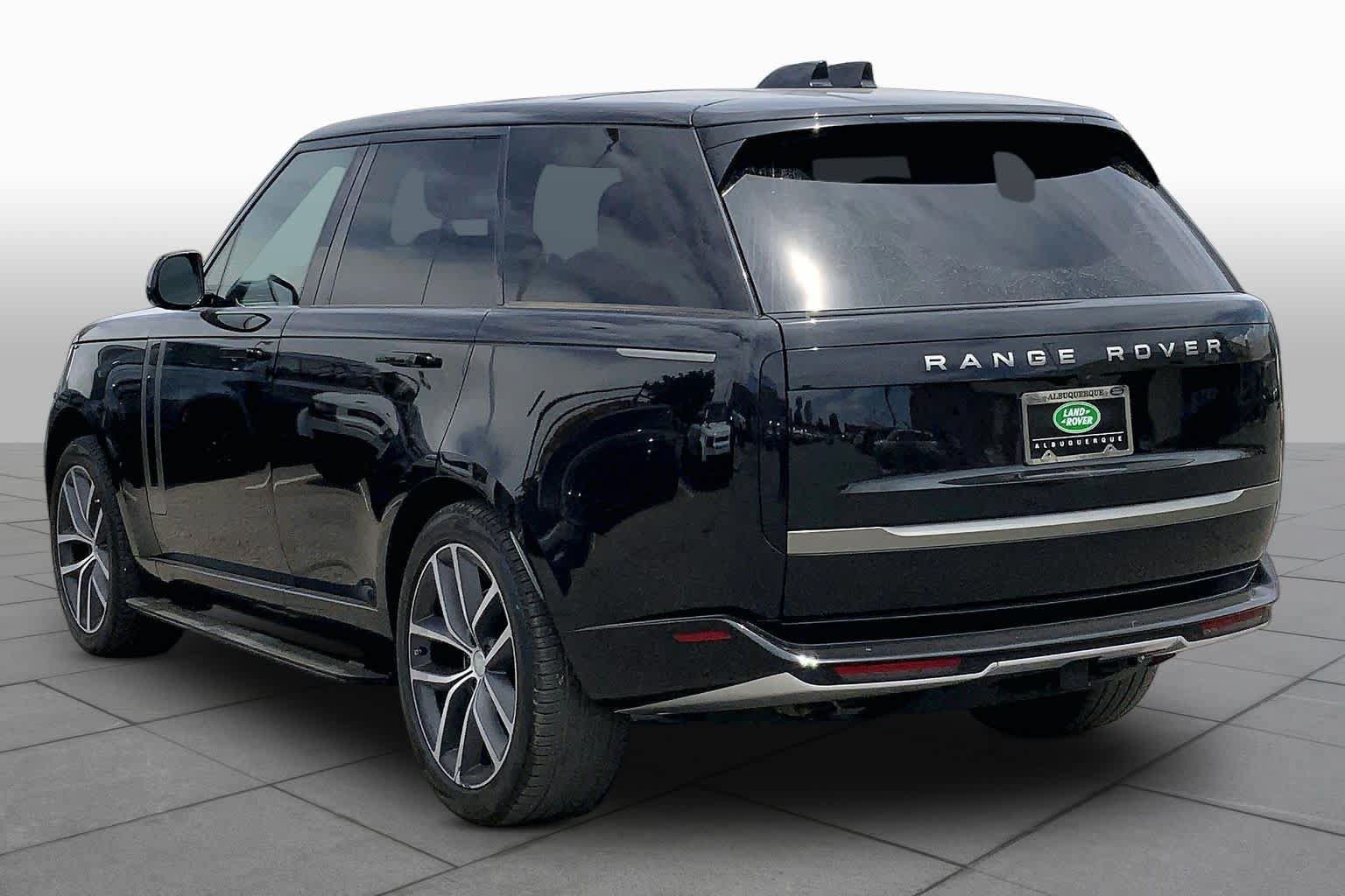 Certified 2024 Land Rover Range Rover SE AWD/4WD image 10