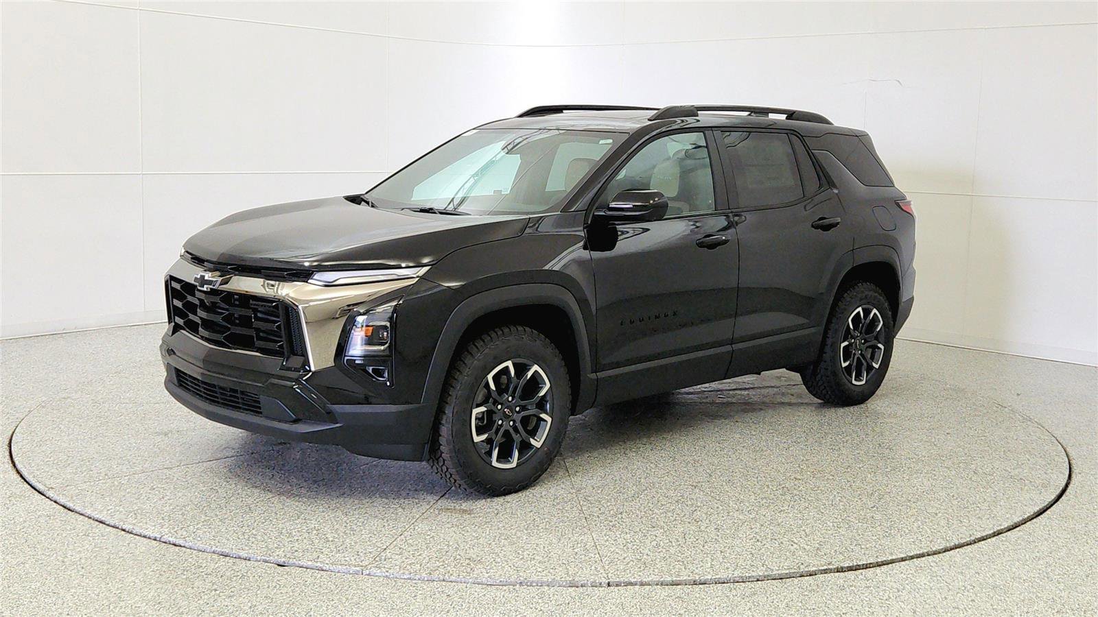 New 2026 Chevrolet Equinox ACTIV w/ Convenience Package III AWD/4WD image 3