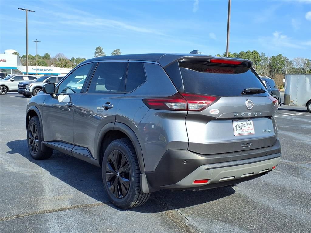 Used 2023 Nissan Rogue SV AWD/4WD image 16