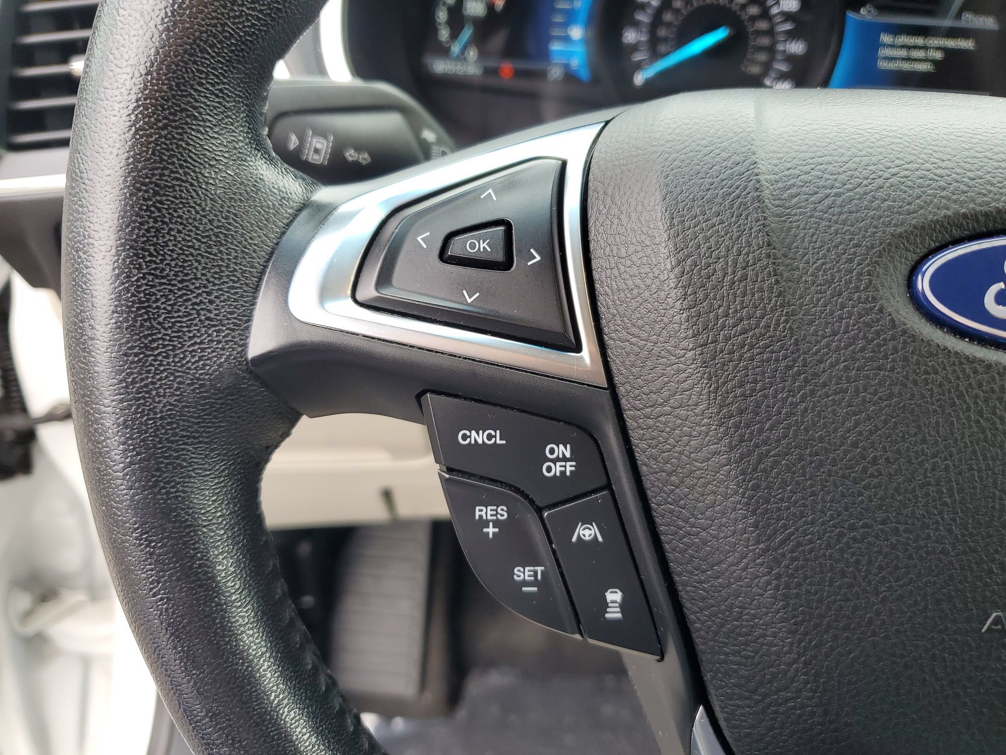 Used 2021 Ford Edge Titanium AWD/4WD image 20