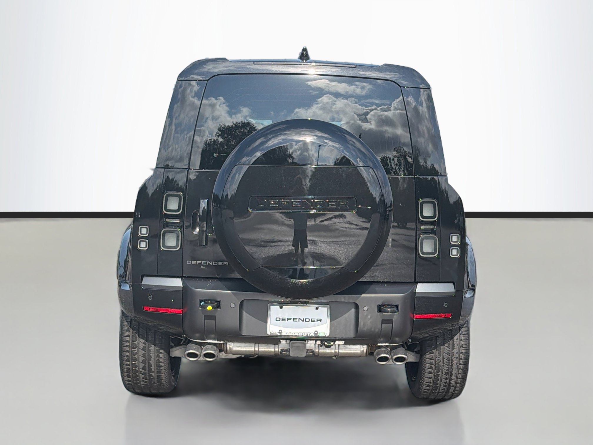 New 2026 Land Rover Defender 110 X-Dynamic SE AWD/4WD image 4