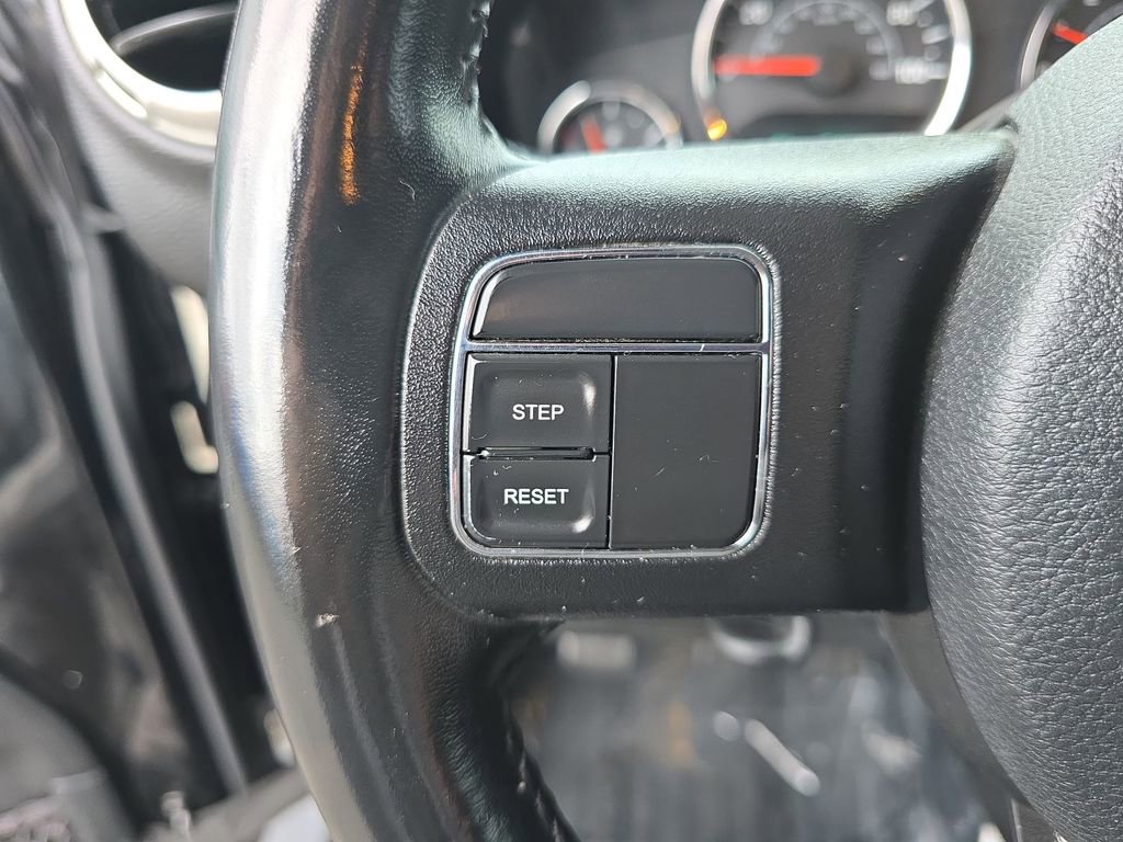 Used 2018 Jeep Wrangler Unlimited Sahara w/ Dual Top Group image 18