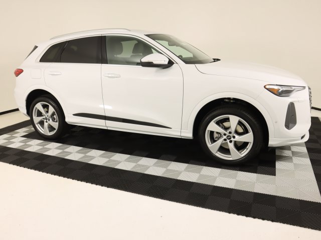 New 2026 Audi Q5 Premium Plus AWD/4WD image 6