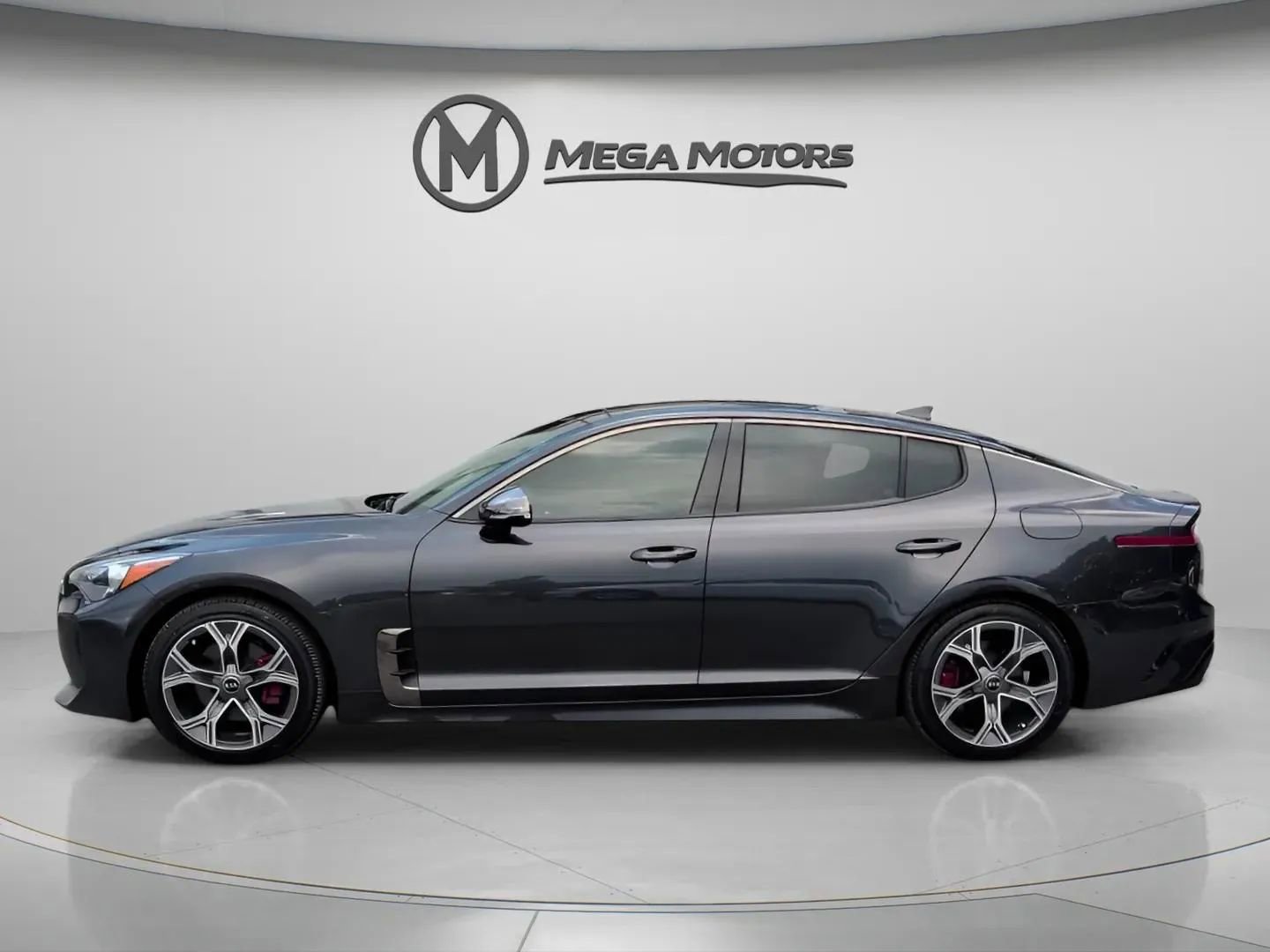 Used 2020 Kia Stinger GT-Line w/ Sun & Sound Package image 2