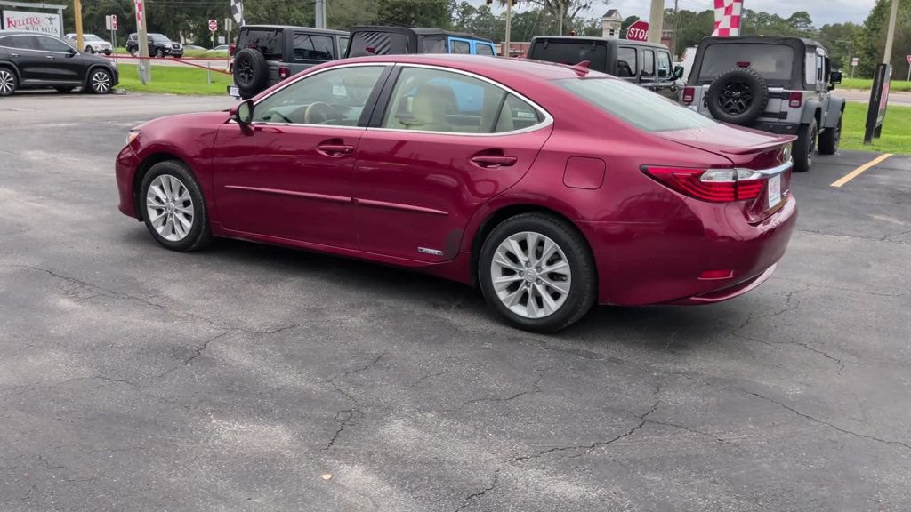 Used 2014 Lexus ES 300h w/ Luxury Package w/Bamboo Trim FWD image 6