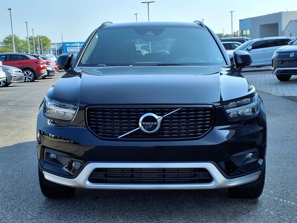 Used 2022 Volvo XC40 T5 R-Design w/ Advanced Package image 6