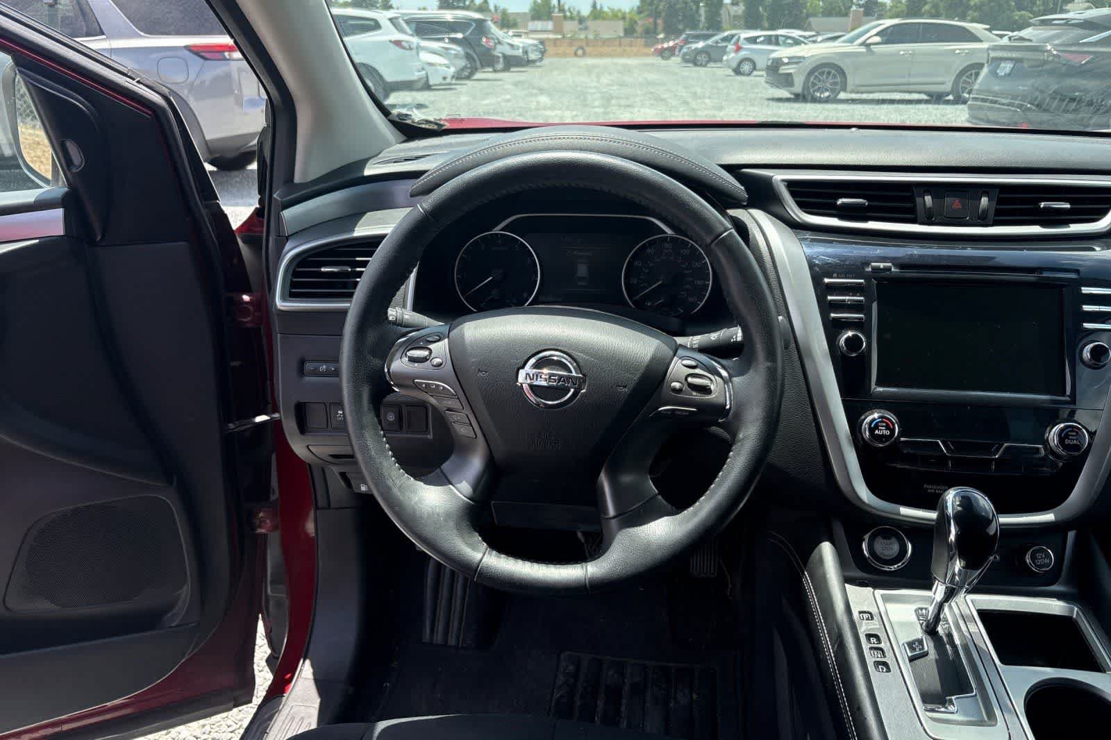 Used 2021 Nissan Murano SV FWD image 16