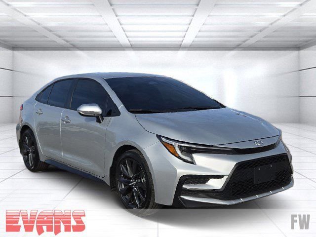 Used 2024 Toyota Corolla SE image 1